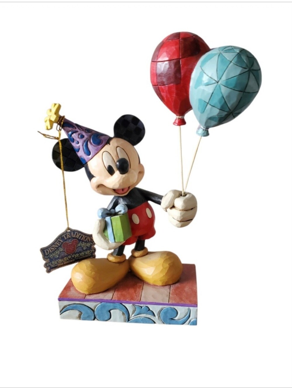 Mickey Mouse Cheerful Celebration Figurine - Picture 15 of 16
